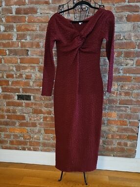 Long Sleeve Twist-Front Bodycon Dress in Burgundy